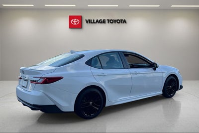 2025 Toyota Camry SE