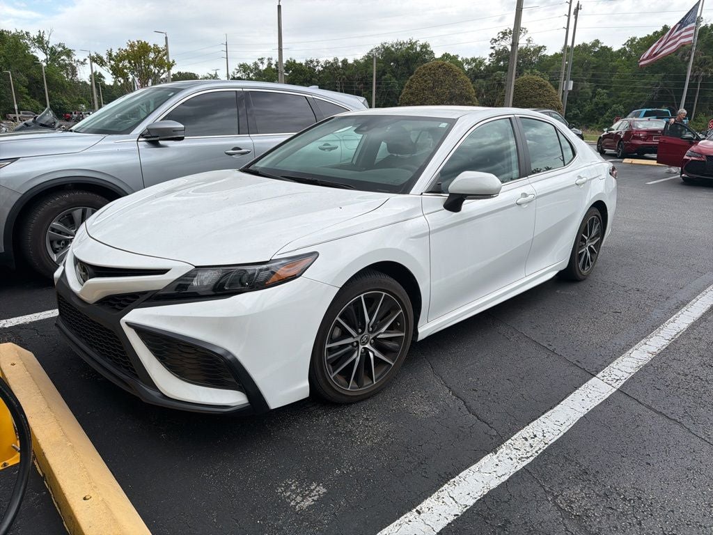 2023 Toyota Camry SE
