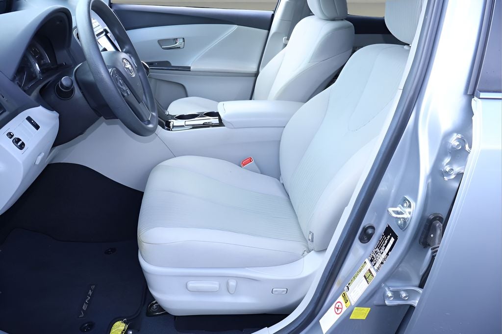 2015 Toyota Venza LE