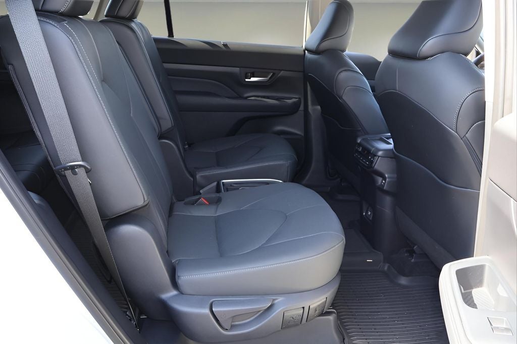 2025 Toyota Grand Highlander Platinum