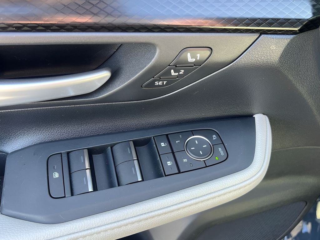 2026 Toyota Grand Highlander Hybrid Base