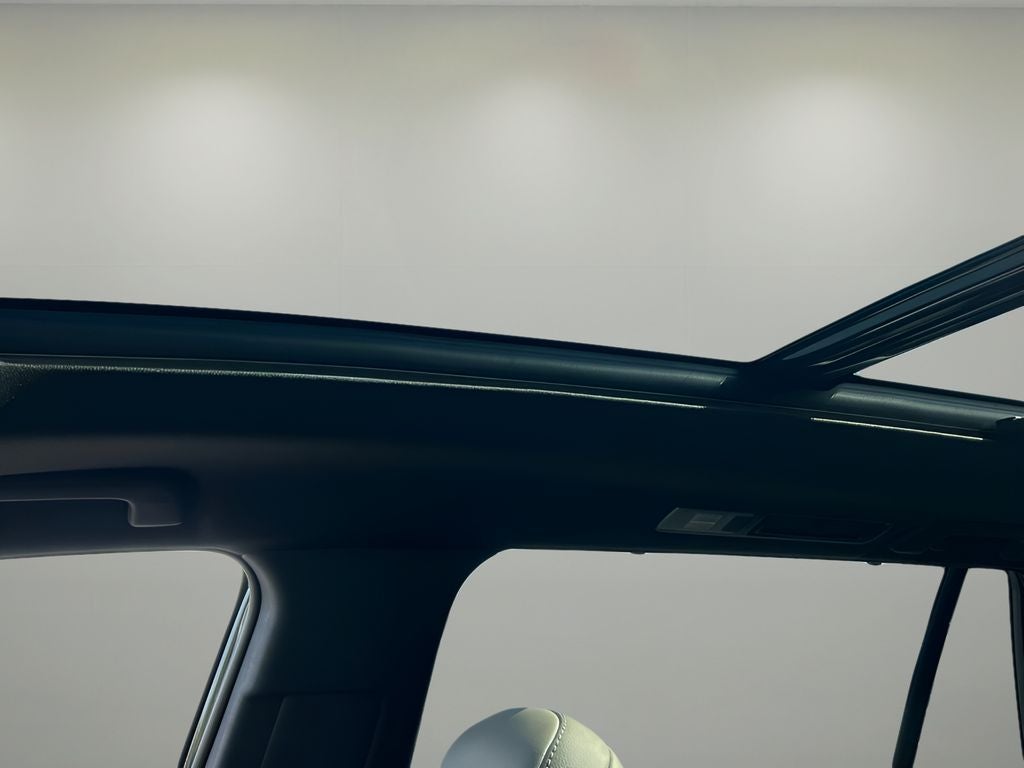 2026 Toyota Grand Highlander Hybrid Base