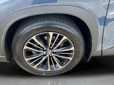 2026 Toyota Grand Highlander Hybrid Base