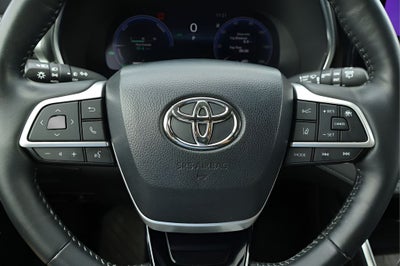 2024 Toyota Highlander Hybrid Platinum