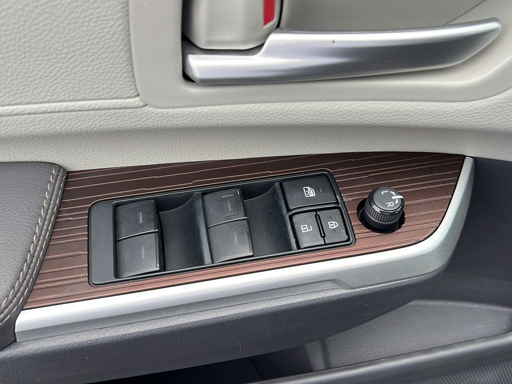 2024 Toyota Sienna XLE 7 Passenger