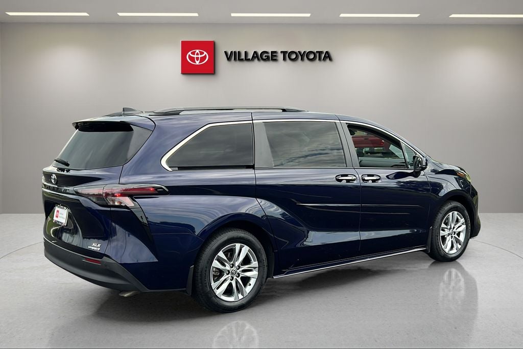 2024 Toyota Sienna XLE 7 Passenger