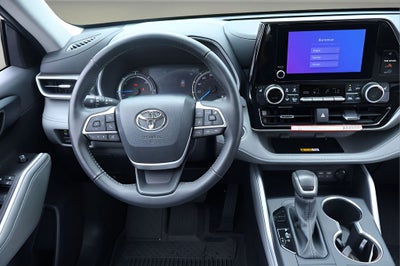 2025 Toyota Highlander Hybrid XLE