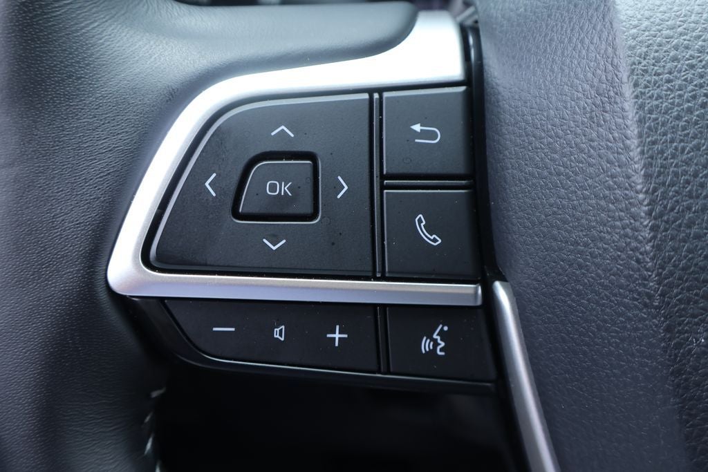 2025 Toyota Highlander Hybrid XLE