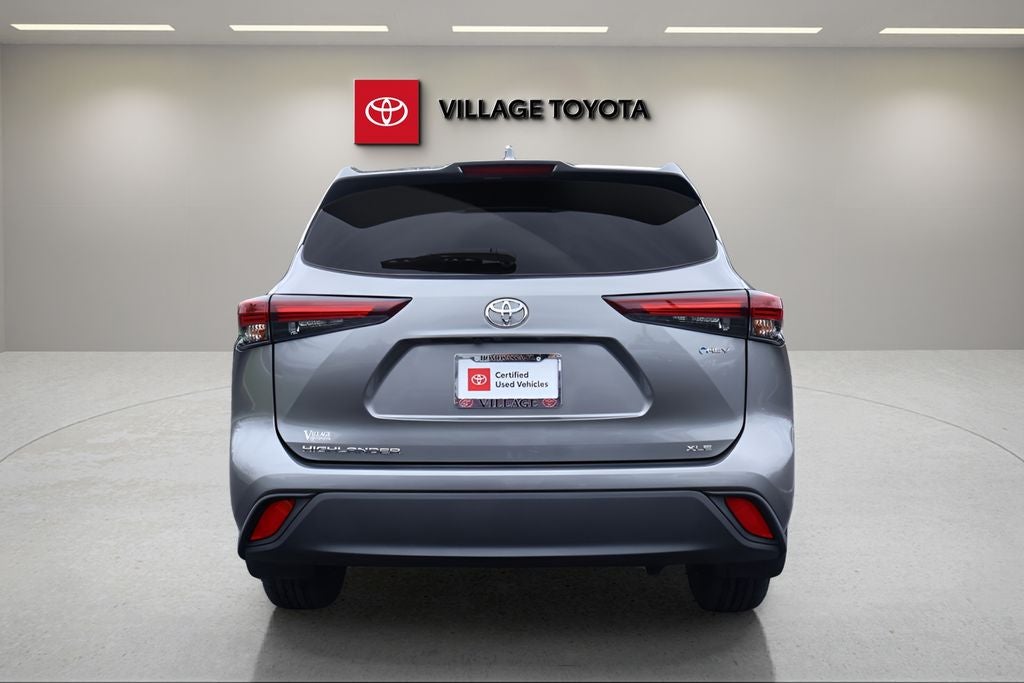 2025 Toyota Highlander Hybrid XLE