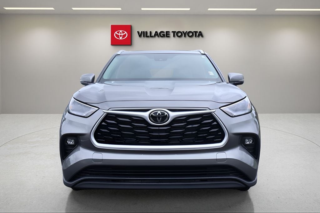 2025 Toyota Highlander Hybrid XLE