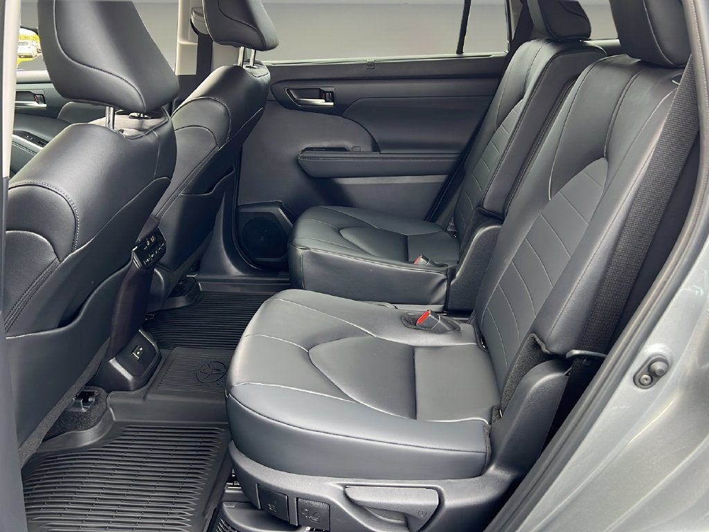 2026 Toyota Highlander Hybrid XLE
