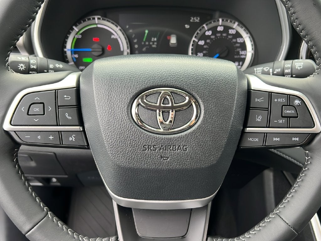 2026 Toyota Highlander Hybrid XLE