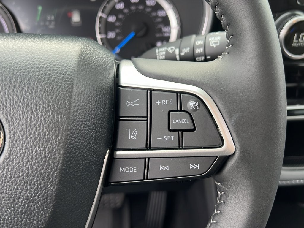 2026 Toyota Highlander Hybrid XLE