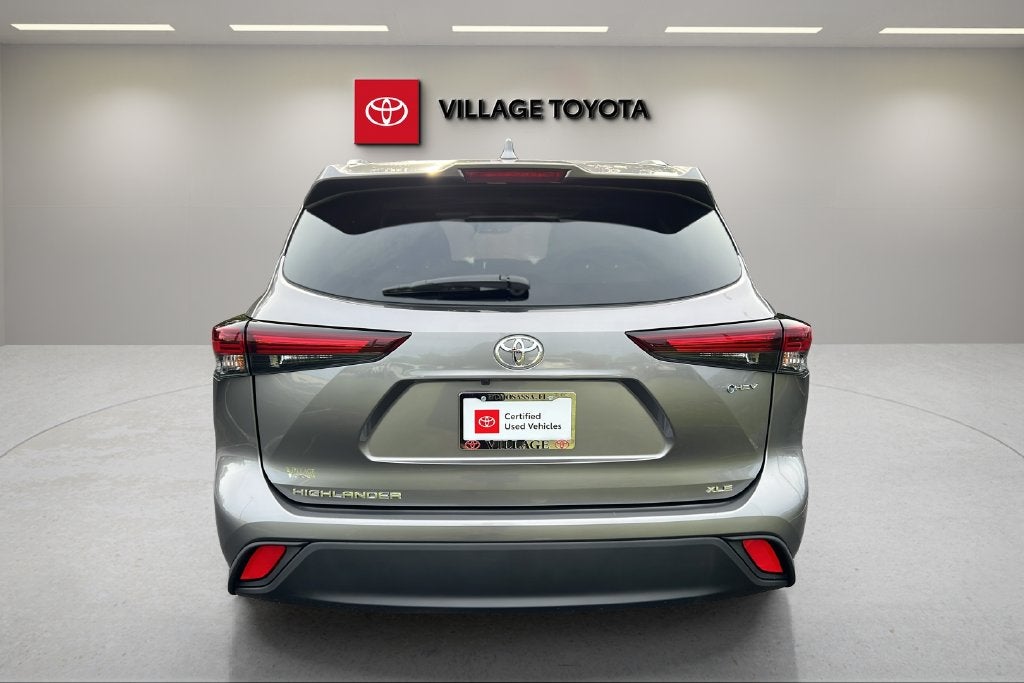 2026 Toyota Highlander Hybrid XLE