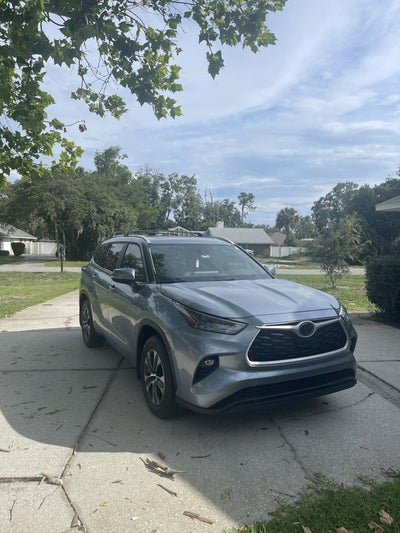 2024 Toyota Highlander XLE