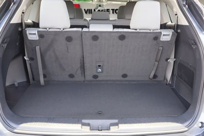 2025 Toyota Highlander LE