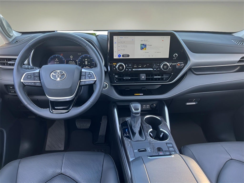 2025 Toyota Highlander Limited