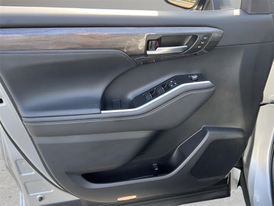 2025 Toyota Highlander Limited