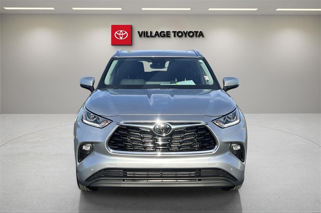 2025 Toyota Highlander Limited
