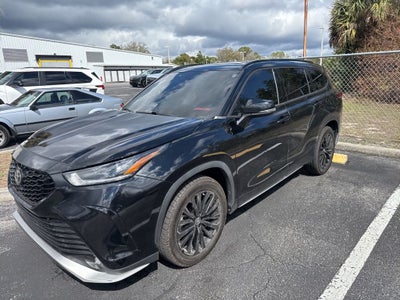 2023 Toyota Highlander XSE