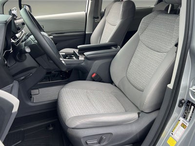 2021 Toyota Sienna LE 8 Passenger