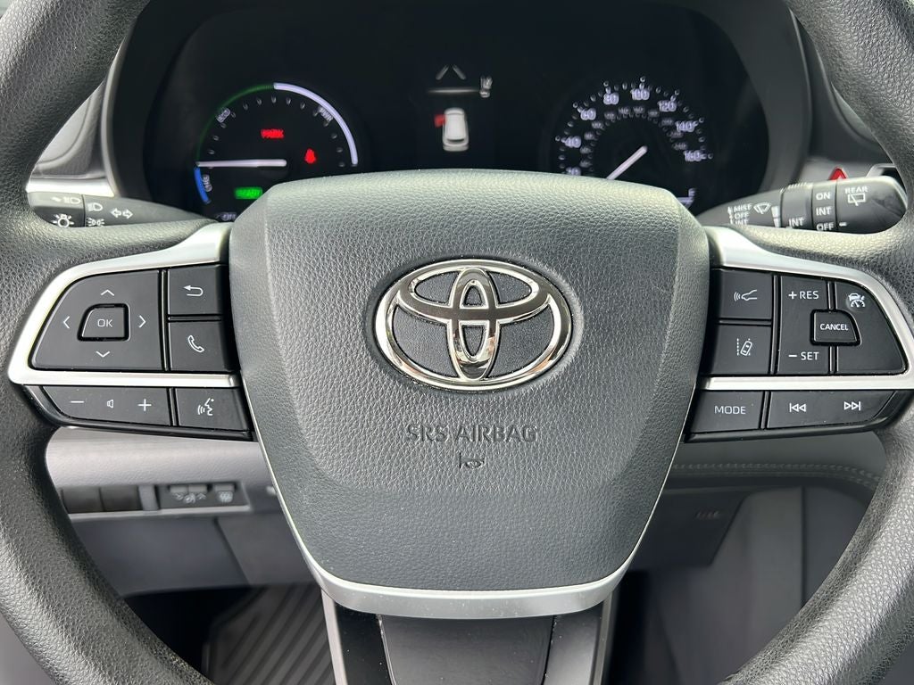 2021 Toyota Sienna LE 8 Passenger