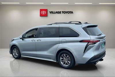 2021 Toyota Sienna LE 8 Passenger
