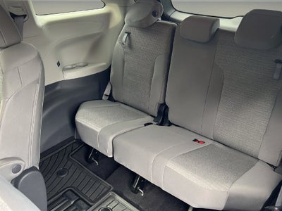 2021 Toyota Sienna LE 8 Passenger