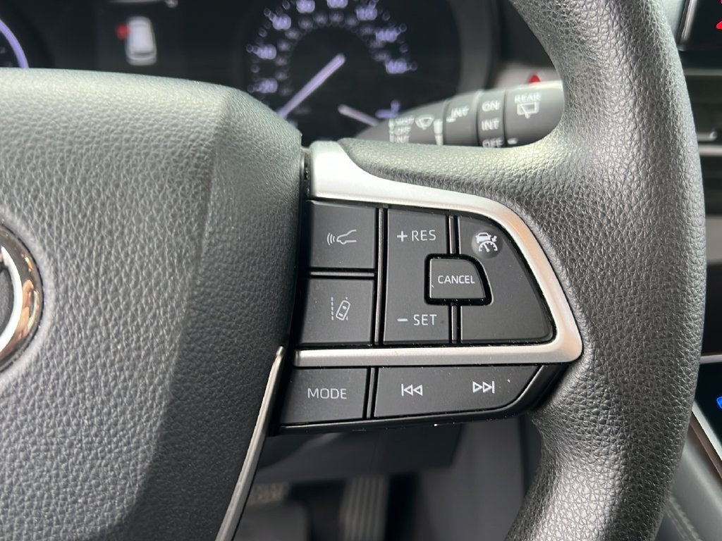 2021 Toyota Sienna LE 8 Passenger