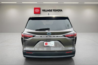 2021 Toyota Sienna LE 8 Passenger