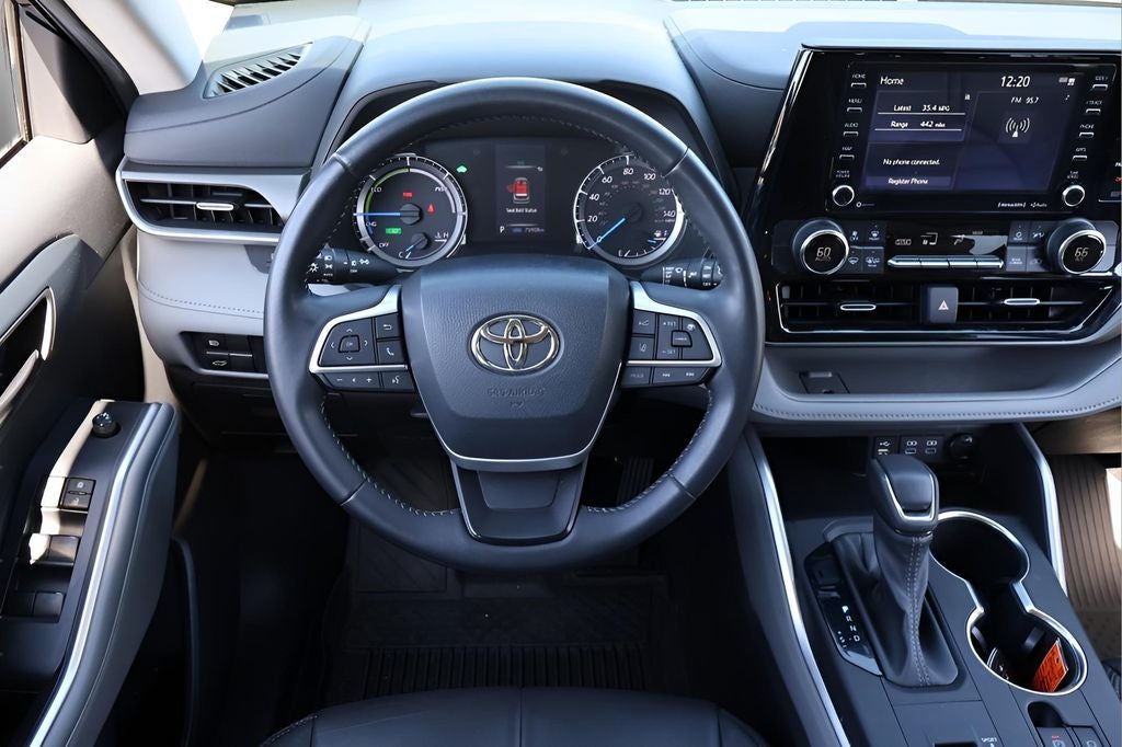 2022 Toyota Highlander Hybrid LE