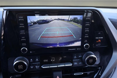 2022 Toyota Highlander Hybrid LE