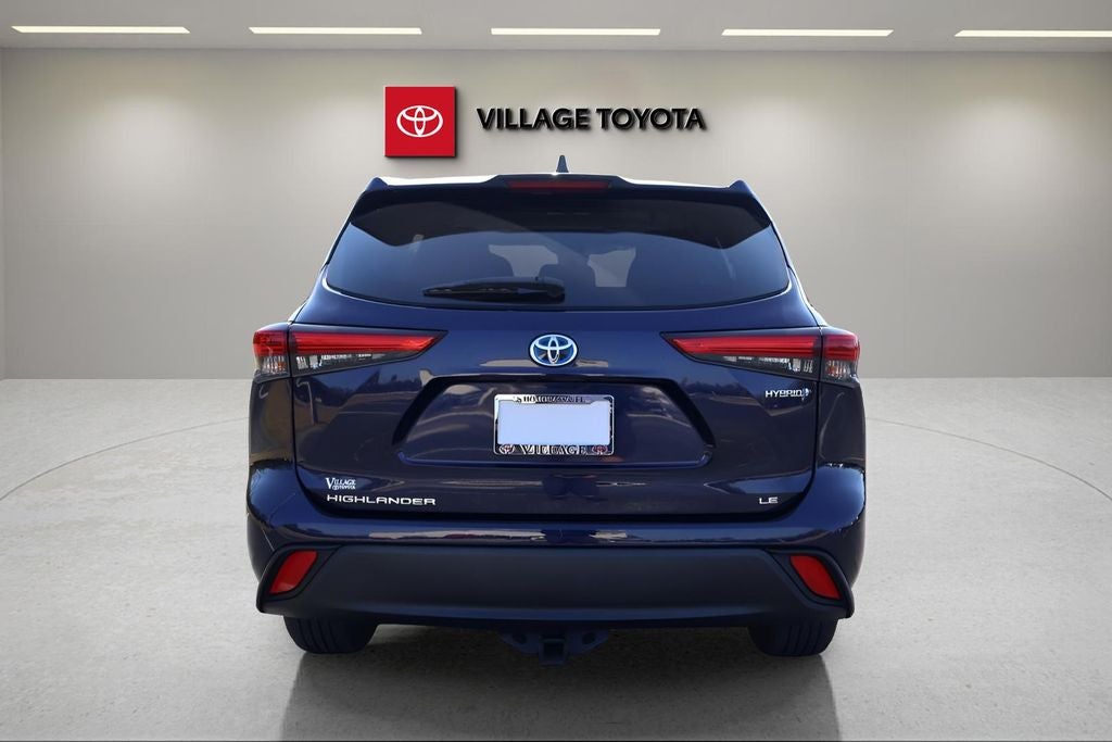 2022 Toyota Highlander Hybrid LE