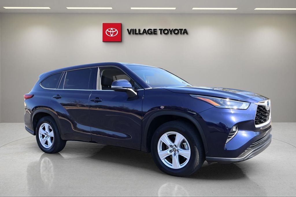 2022 Toyota Highlander Hybrid LE