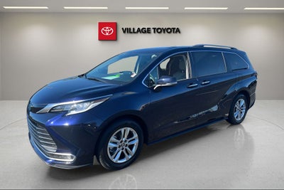 2022 Toyota Sienna Limited 7 Passenger