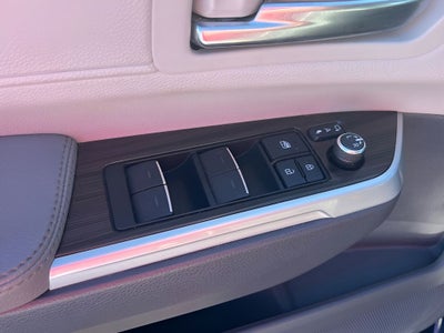 2022 Toyota Sienna Limited 7 Passenger