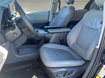 2022 Toyota Sienna Limited 7 Passenger