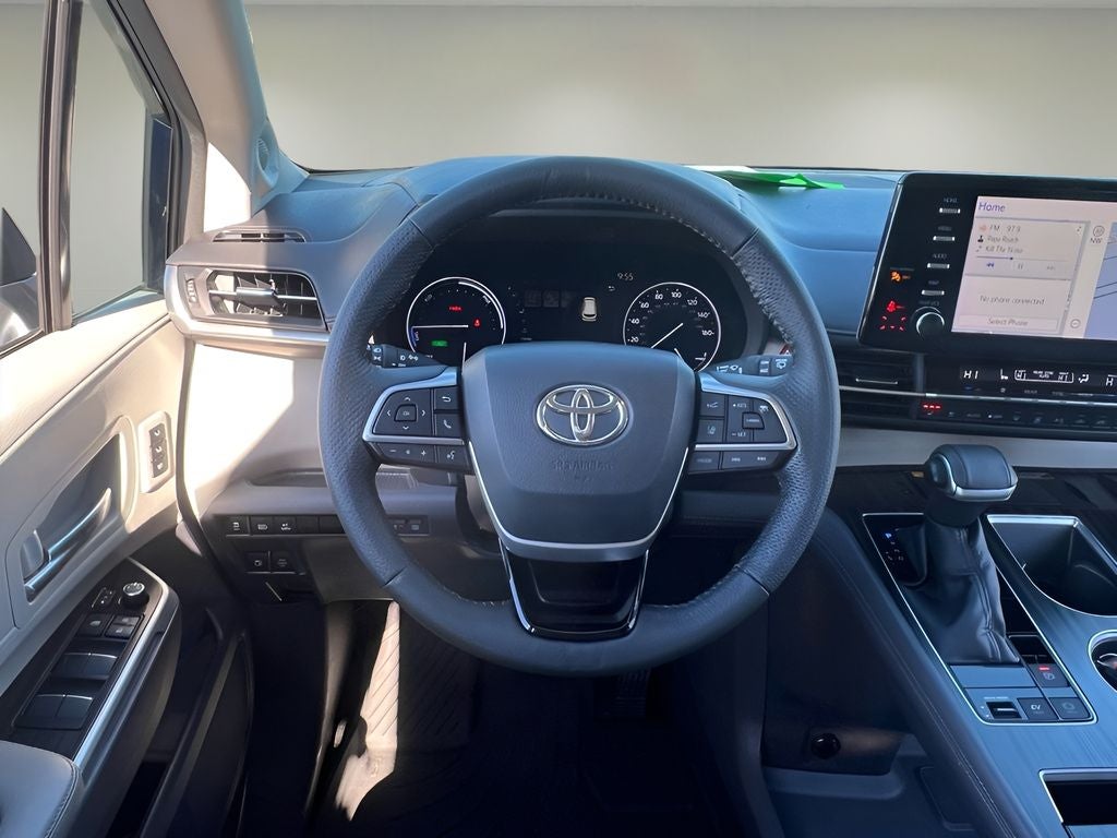 2022 Toyota Sienna Limited 7 Passenger