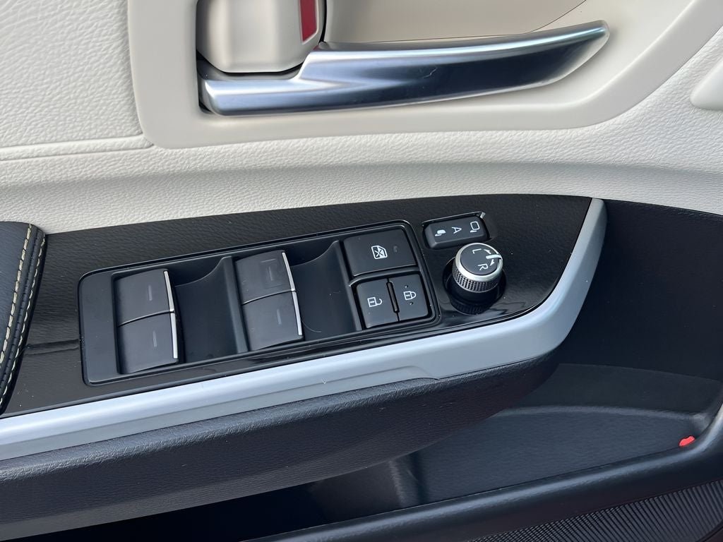 2026 Toyota Sienna Limited 7 Passenger