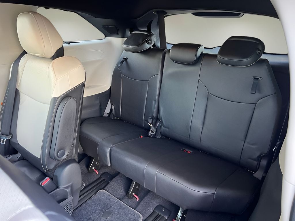 2026 Toyota Sienna Limited 7 Passenger