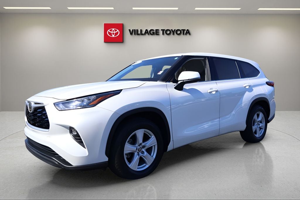 2020 Toyota Highlander LE