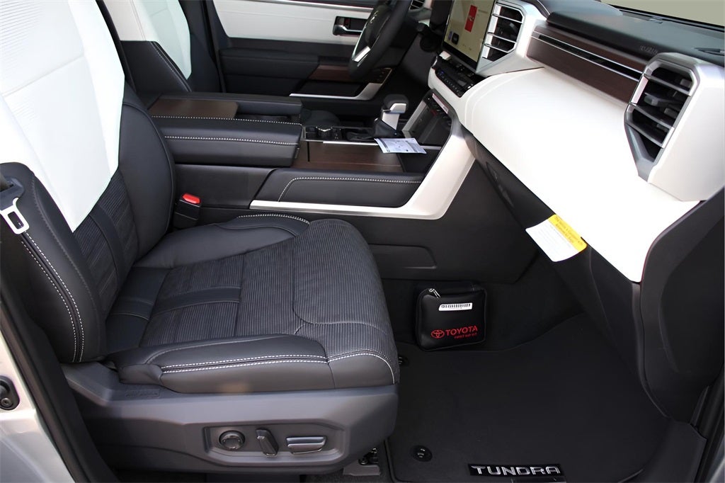 2025 Toyota Tundra Hybrid Capstone