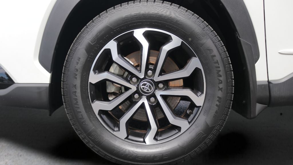 2024 Toyota Corolla Cross Hybrid SE