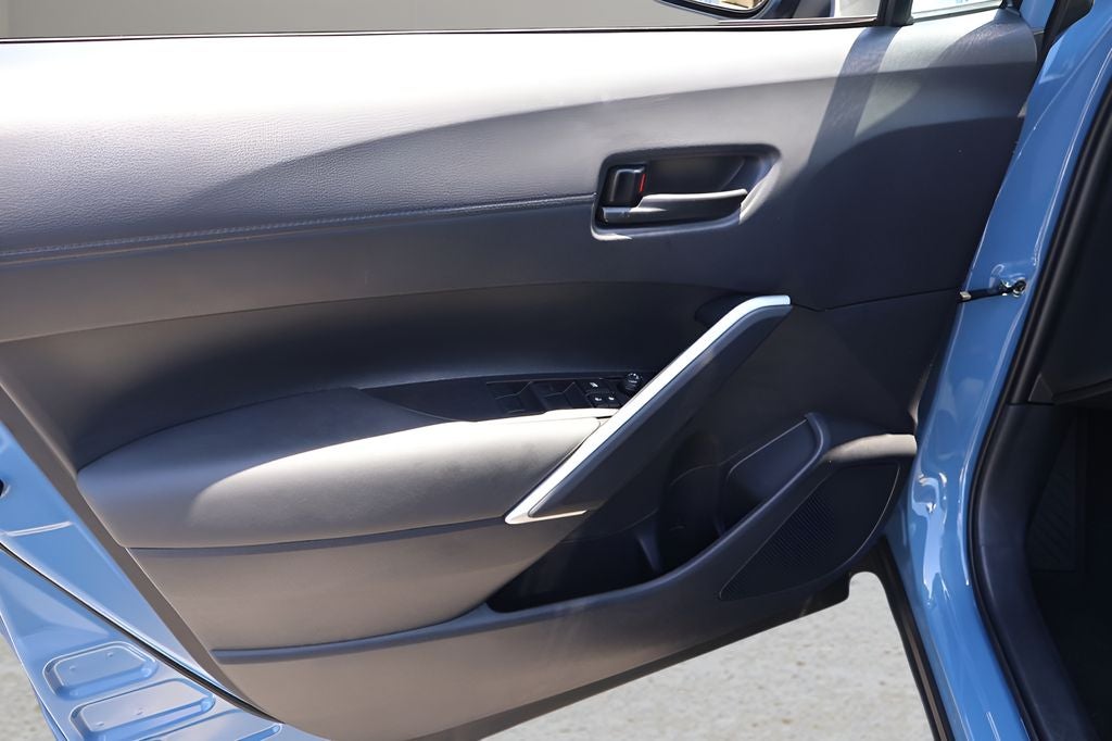 2026 Toyota Corolla Cross Hybrid SE