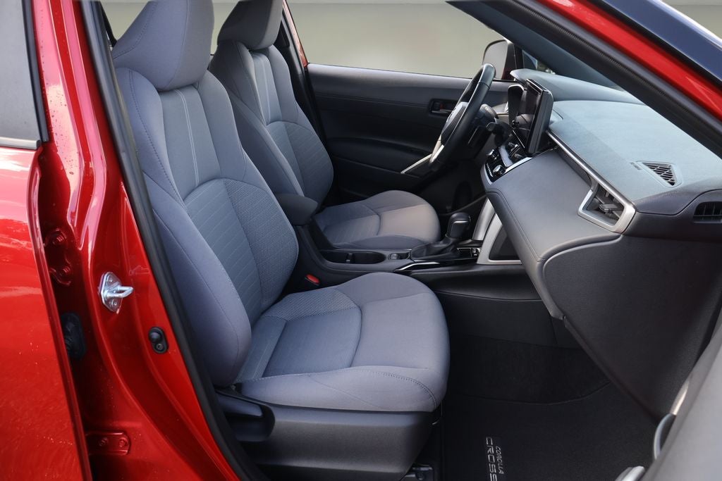 2023 Toyota Corolla Cross Hybrid SE