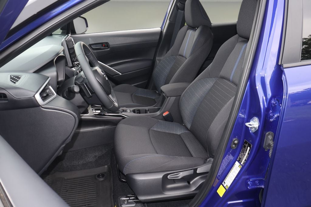 2025 Toyota Corolla Cross Hybrid SE