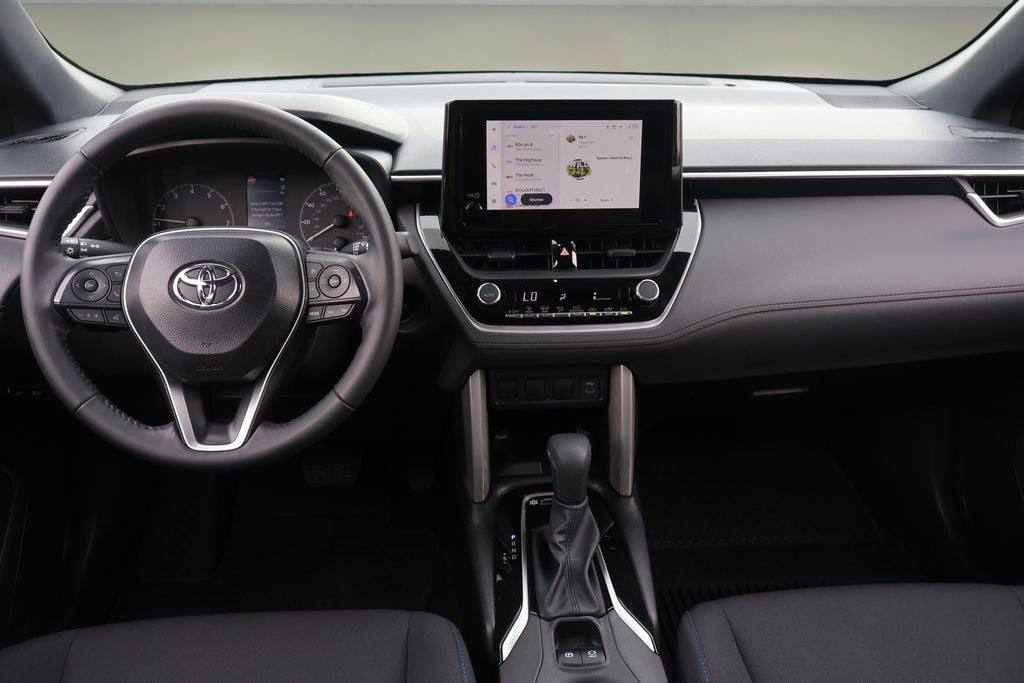 2025 Toyota Corolla Cross Hybrid SE