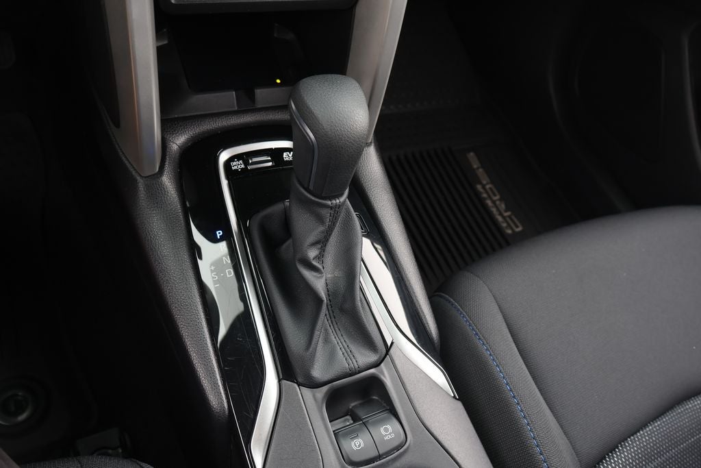 2025 Toyota Corolla Cross Hybrid SE