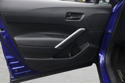 2025 Toyota Corolla Cross Hybrid SE