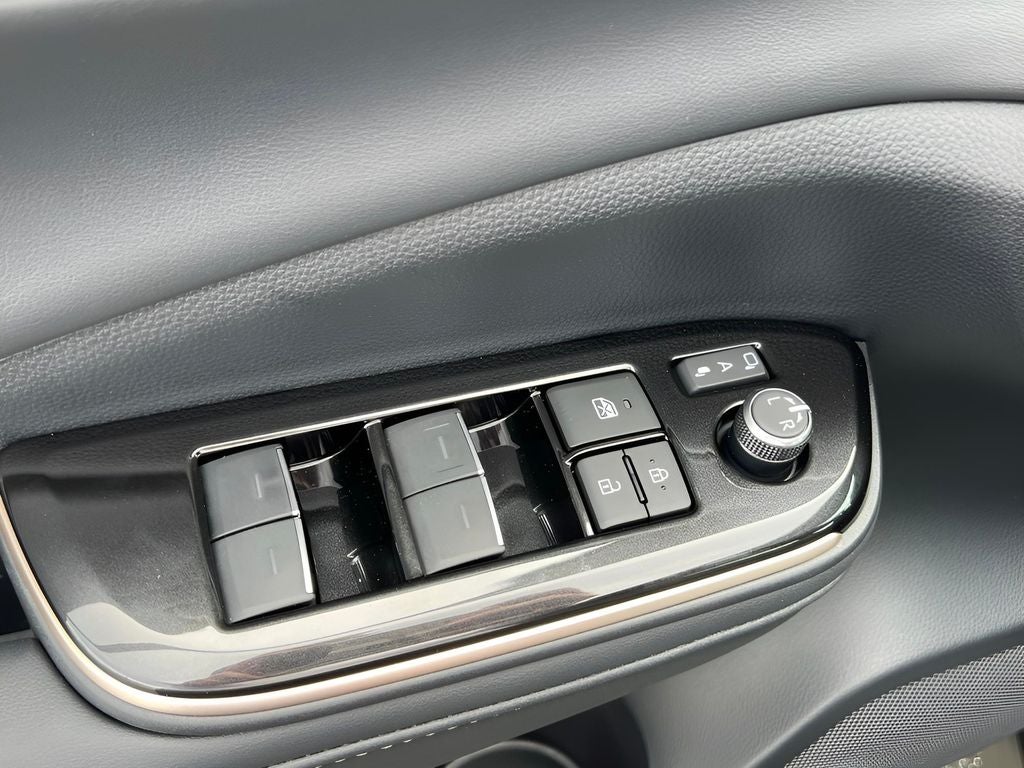 2026 Toyota Crown Signia XLE